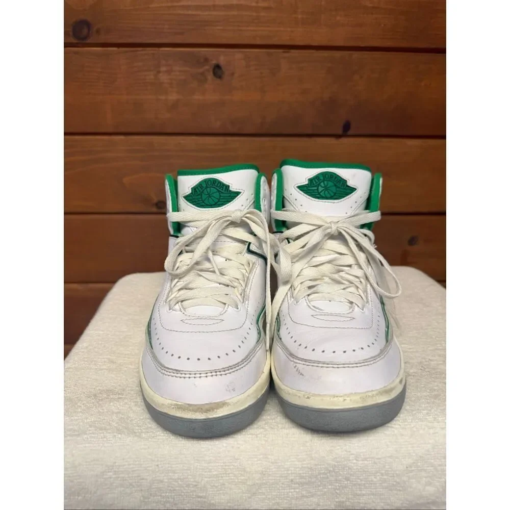 Nike Air Jordan 2 Retro 